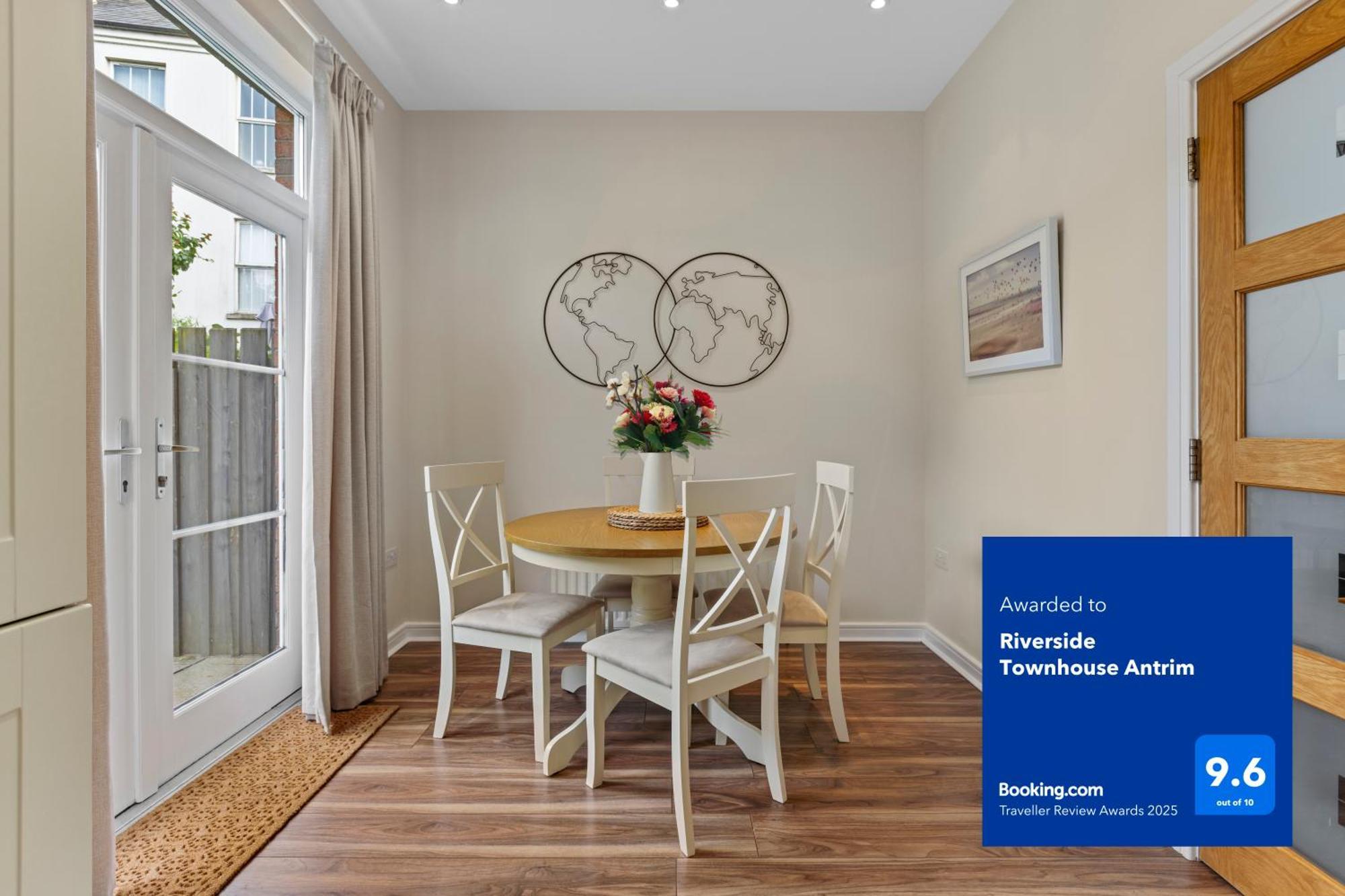 Riverside Townhouse Антрим Екстериор снимка